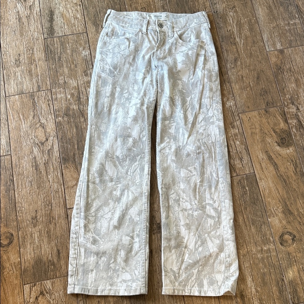 Hollister Low-Rise Camo Baggy Jeans 00R/24